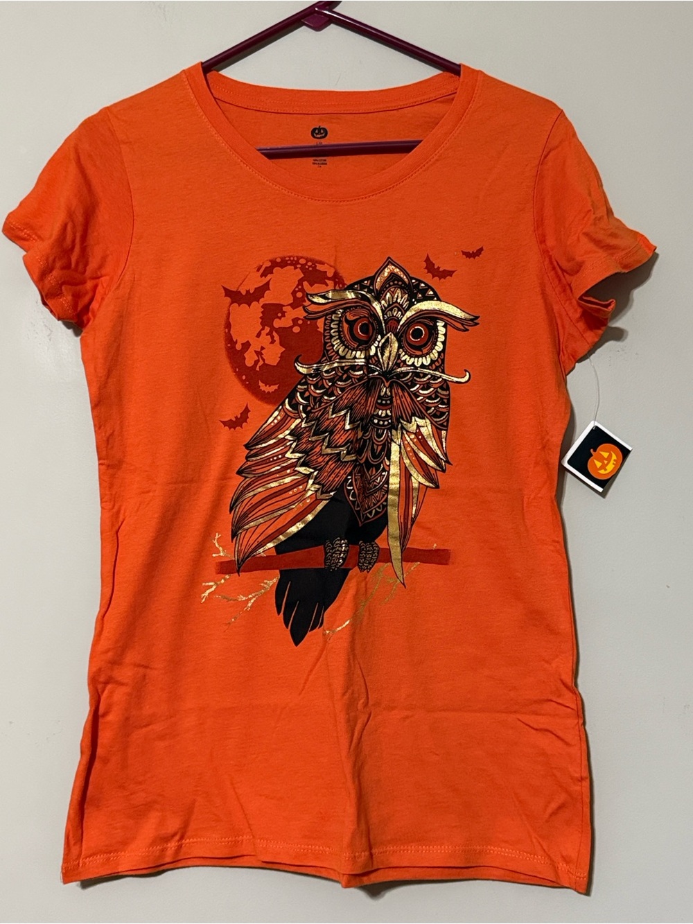 Time and Tru ladies 12/14 Halloween tee owl gold black highlights